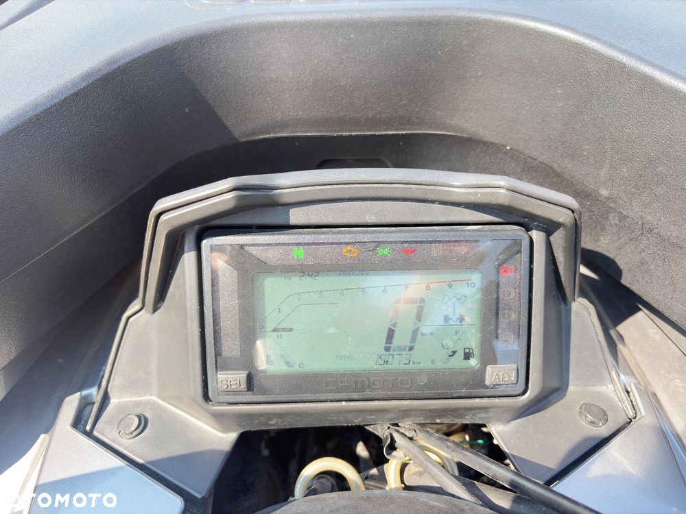 CFMoto CForce - 8