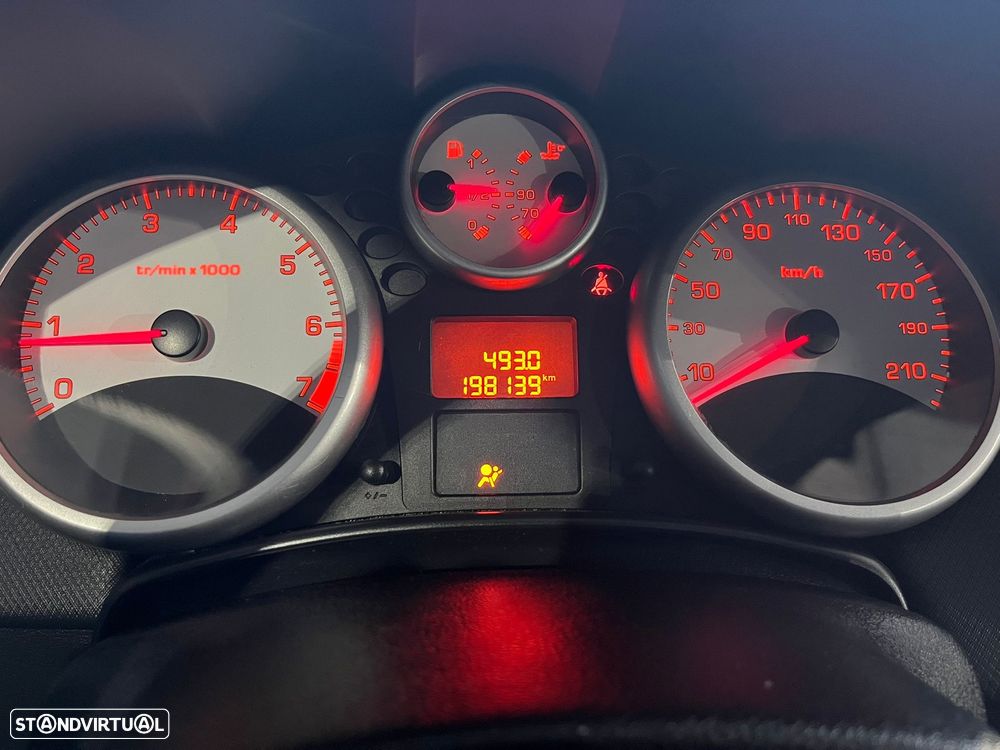 Peugeot 207 1.4 16V Open - 23