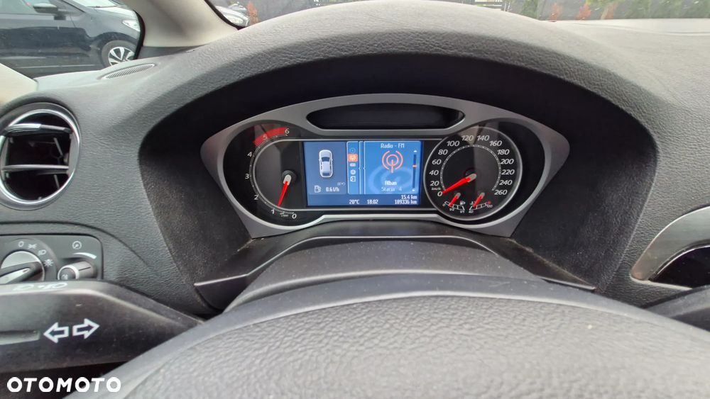 Ford S-Max 2.0 TDCi DPF Champions Edition - 18