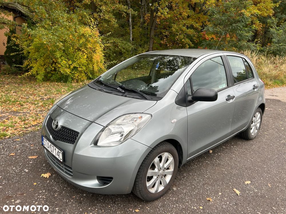 Toyota Yaris 1.3 Luna - 1