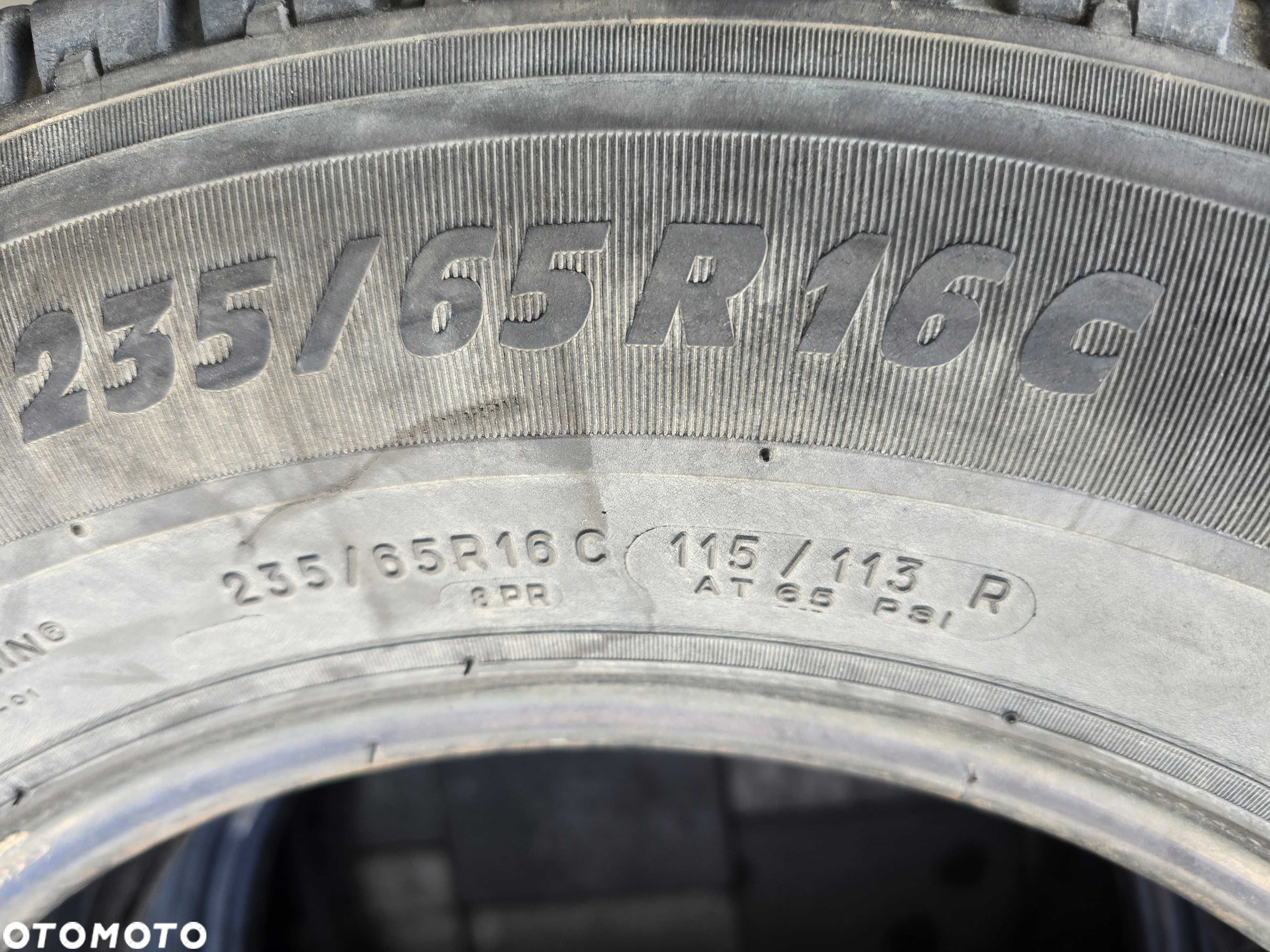 2x BUS Michelin Agilis 235/65r16C 115/113R N2665 - 4