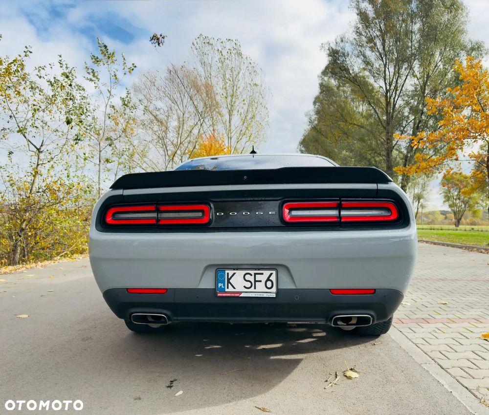 Dodge Challenger 3.6 SXT Plus - 8