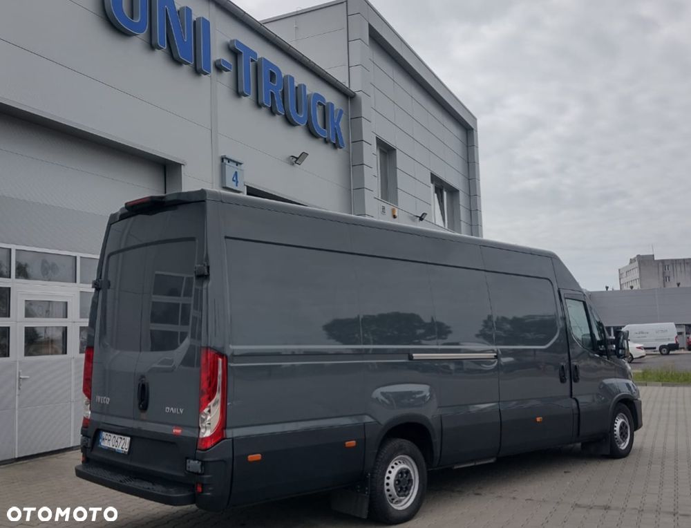 Iveco Daily 35S18 furgon izotermiczny izoterma agregat - 4