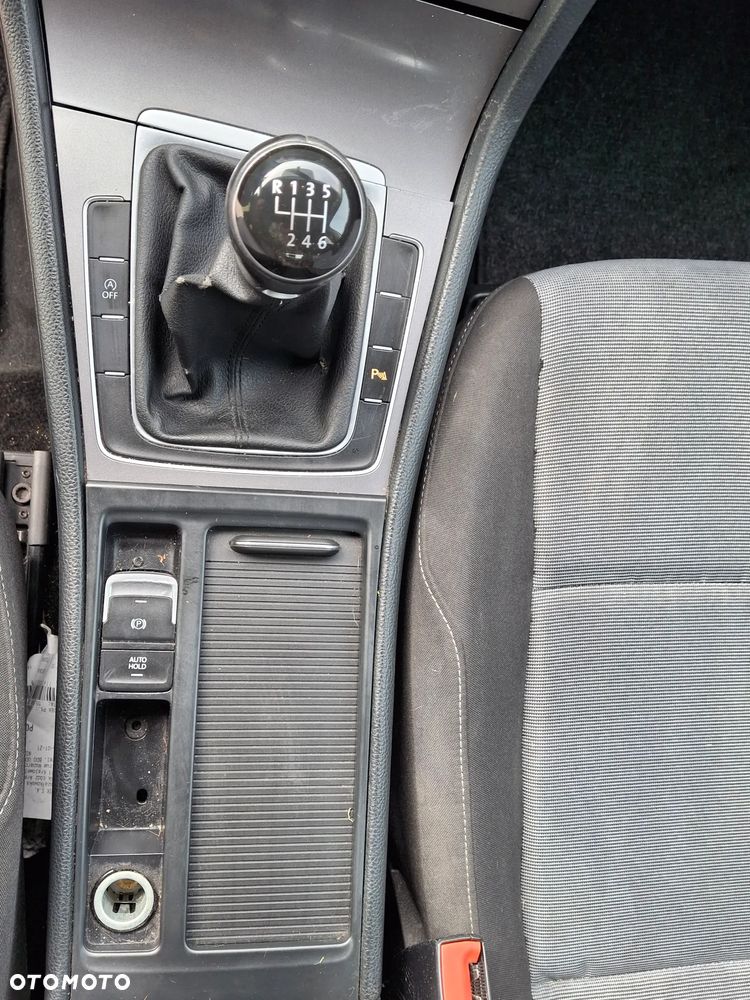 Volkswagen Golf 1.2 TSI BlueMotion Technology Comfortline - 17