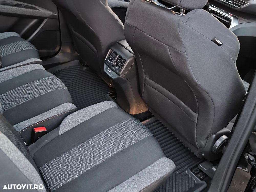 Peugeot 5008 1.2 Puretech Allure Aut. - 26
