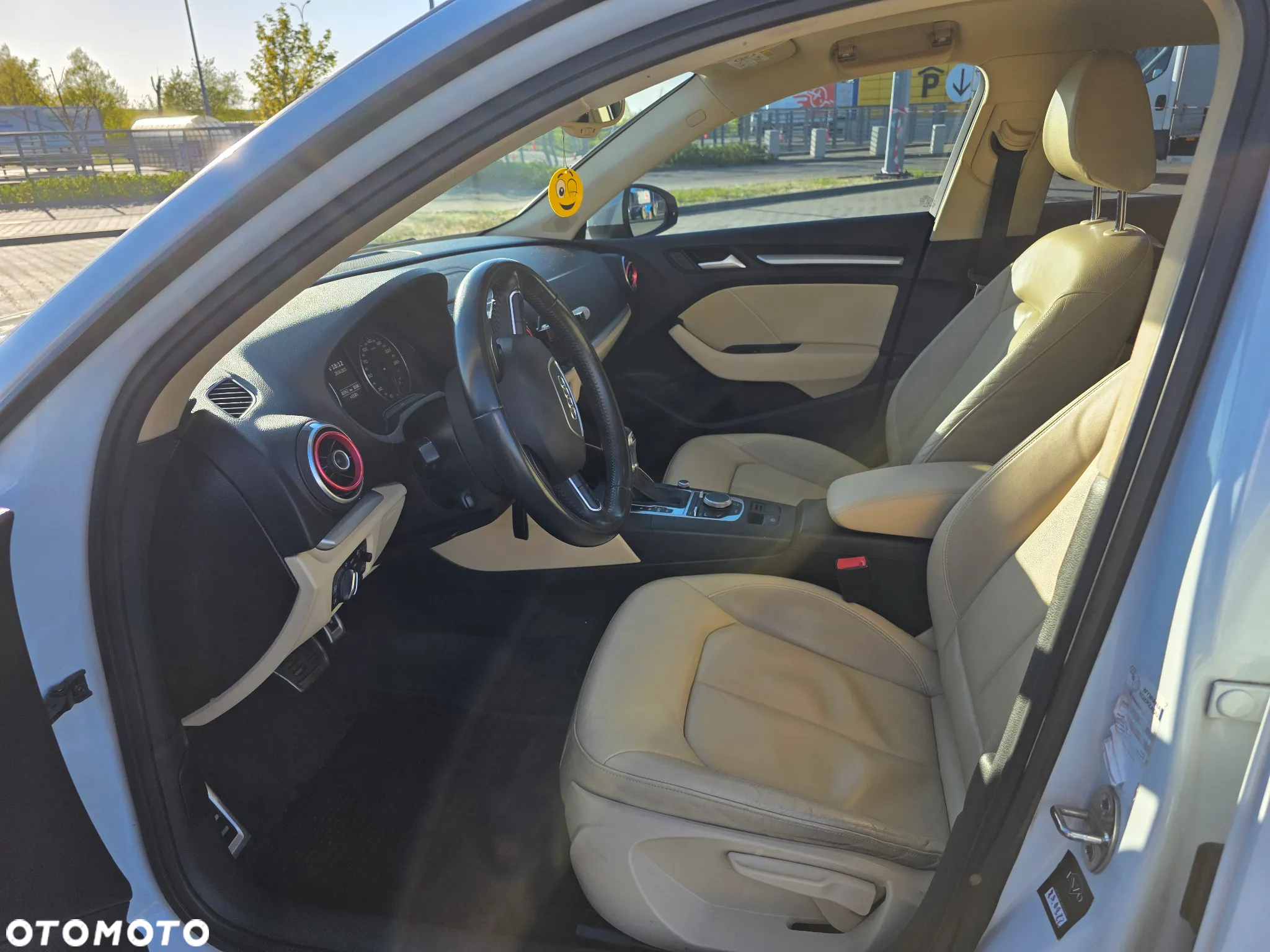 Audi A3 2.0 TDI Sportback S tronic Ambiente - 5