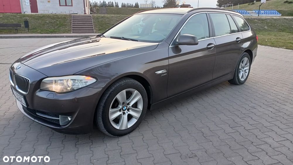 BMW Seria 5 525d xDrive Luxury Line - 4