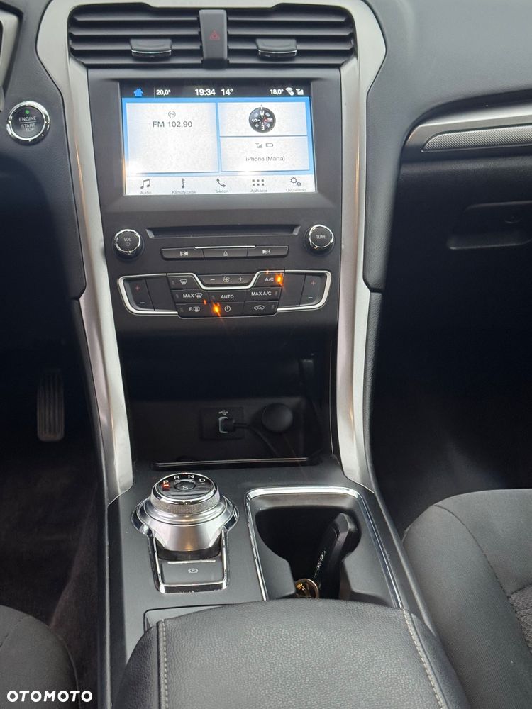 Ford Fusion - 7
