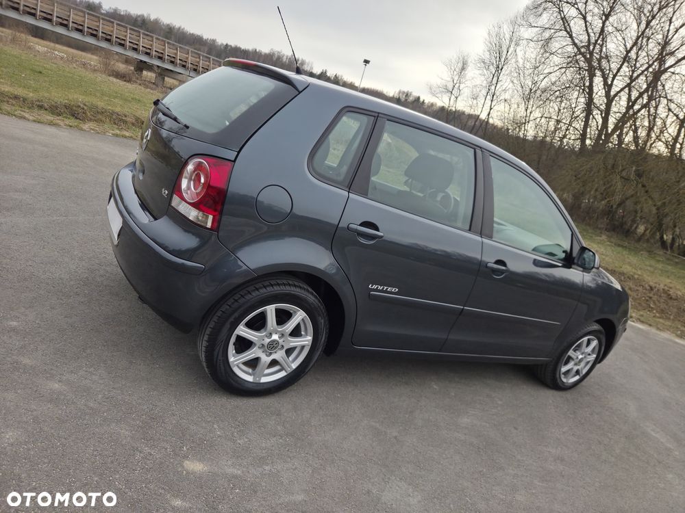 Volkswagen Polo - 5