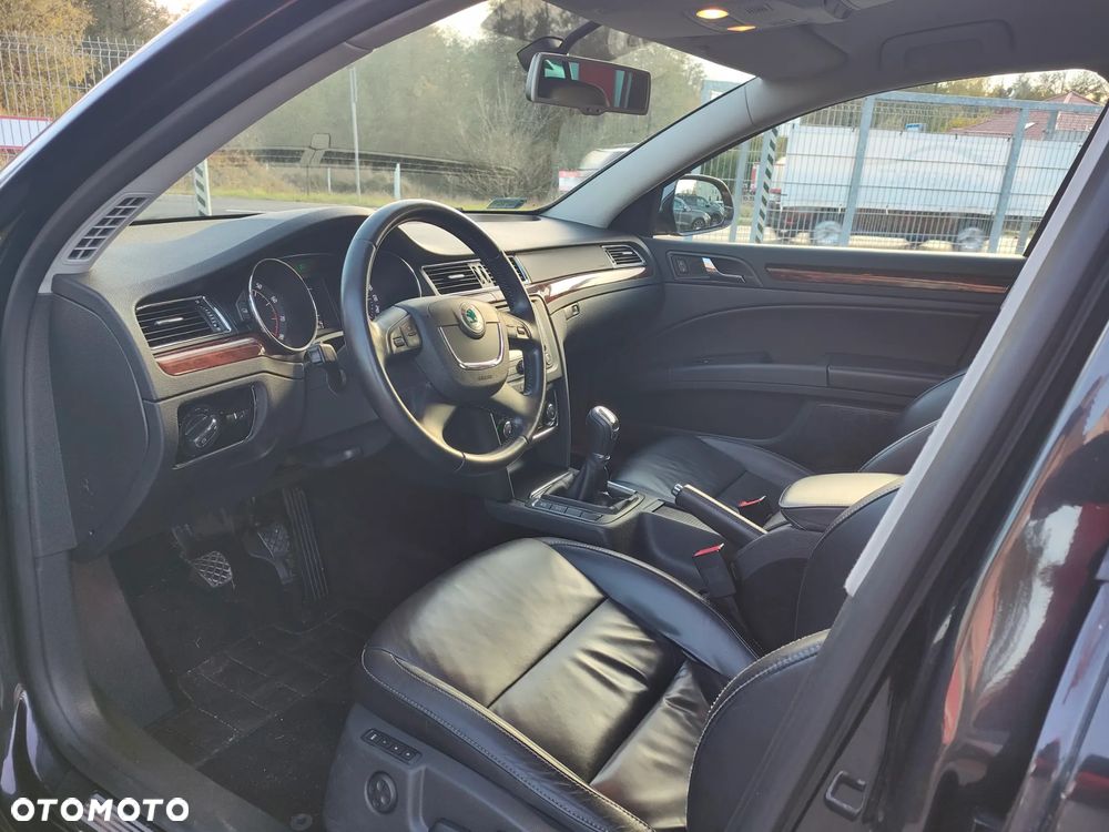 Skoda Superb 1.4 TSI Elegance - 22