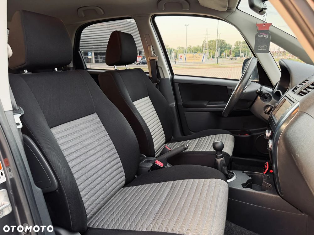 Suzuki SX4 - 7