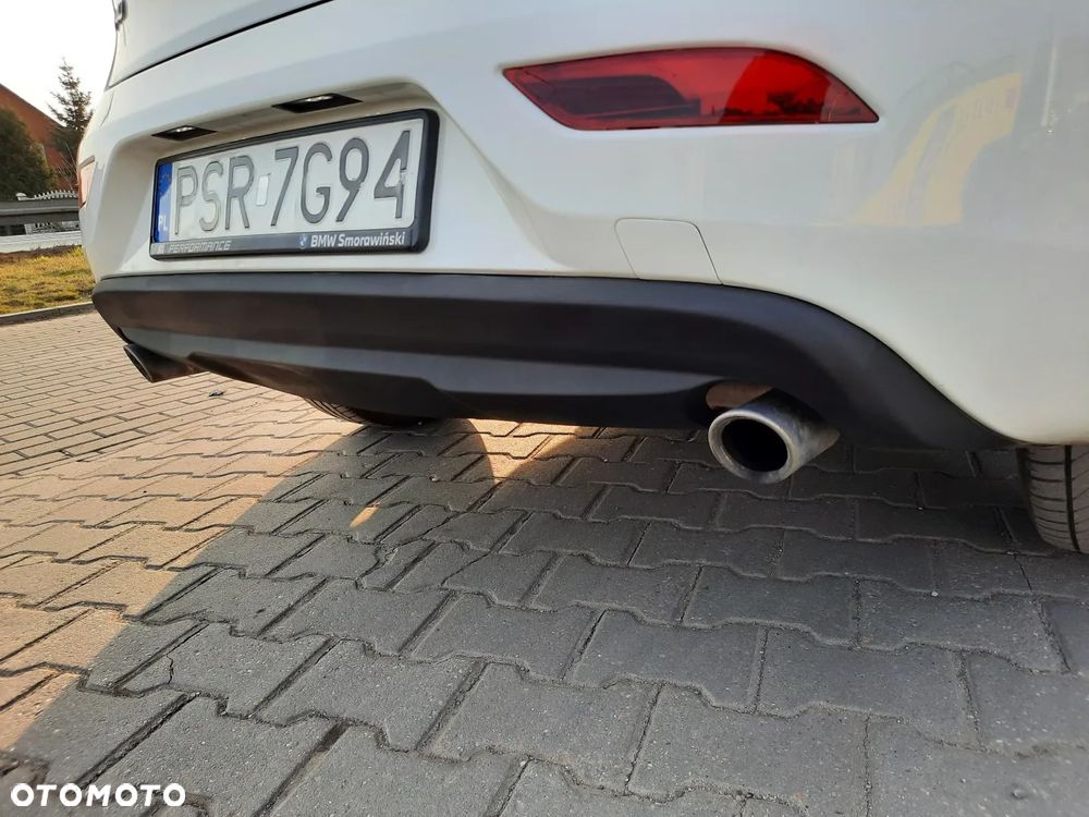 Volvo V40 D3 Momentum - 9