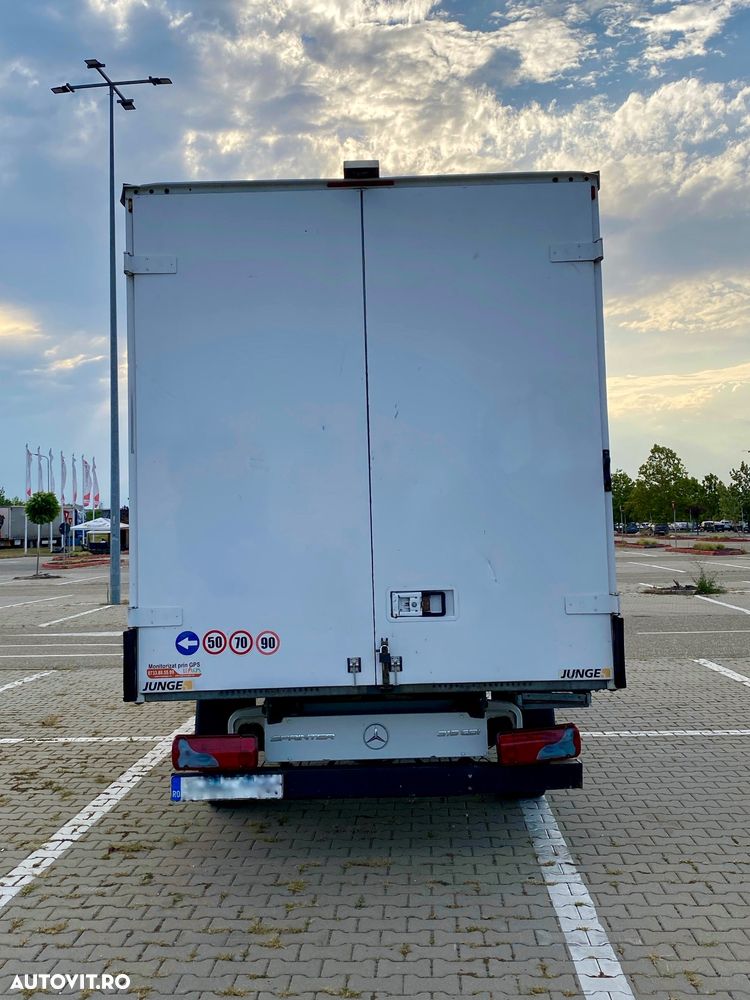 Mercedes-Benz Sprinter - 3