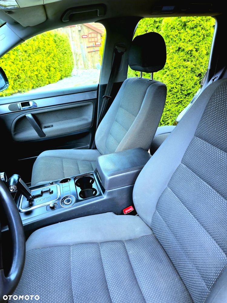 Volkswagen Touareg - 8