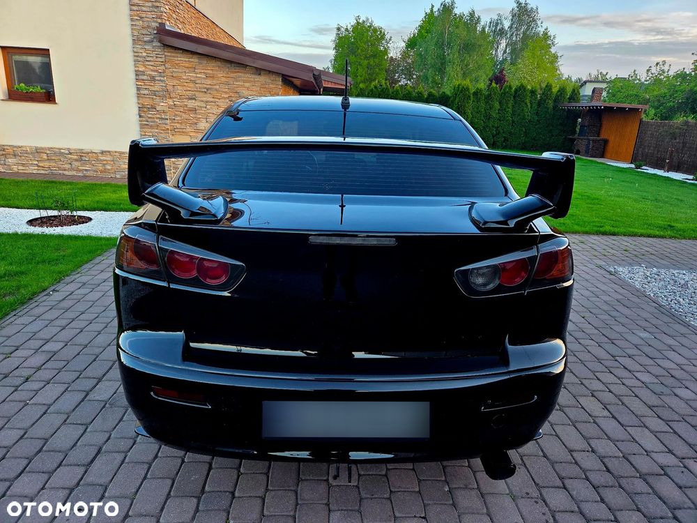 Mitsubishi Lancer - 12