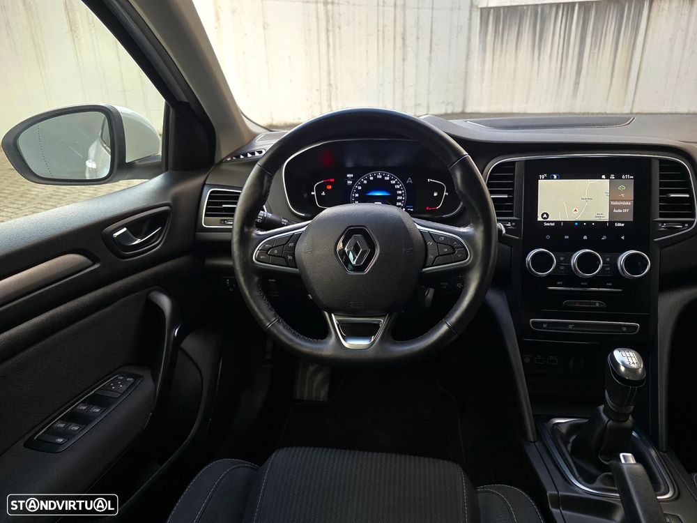 Renault Mégane Sport Tourer 1.3 TCe Limited - 38