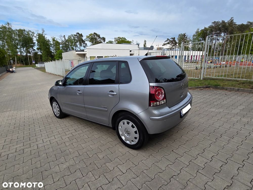 Volkswagen Polo - 14