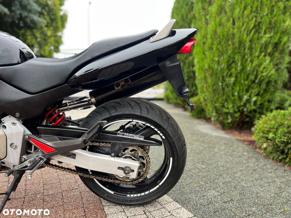 Honda Hornet - 22