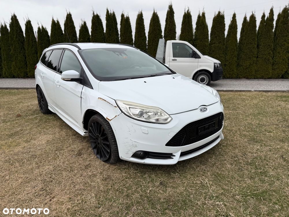 Ford Focus 2.0 EcoBoost ST mit Leder-Sport-Paket - 3