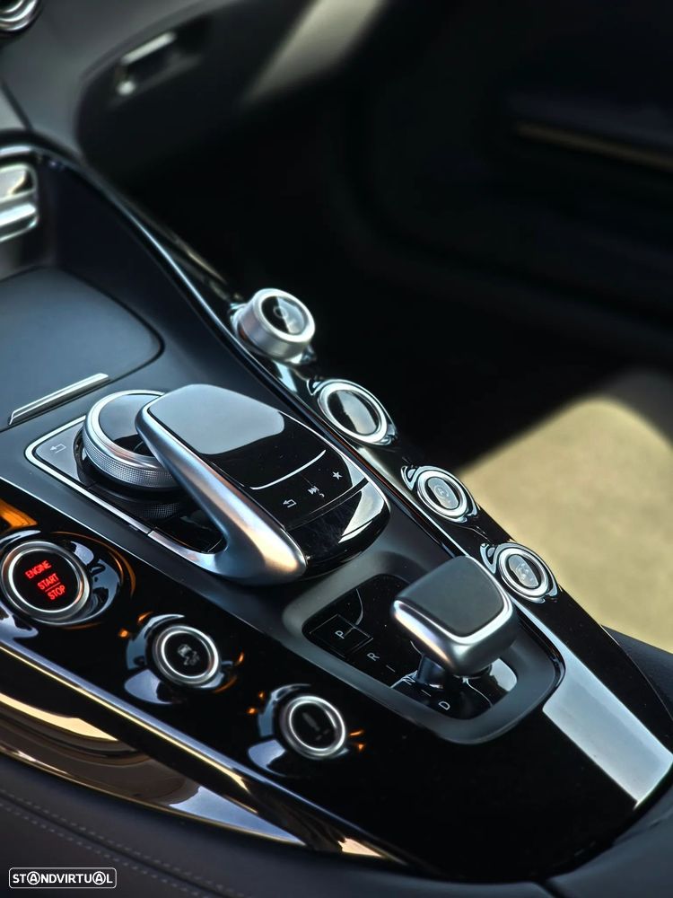 Mercedes-Benz AMG GT R Roadster - 11