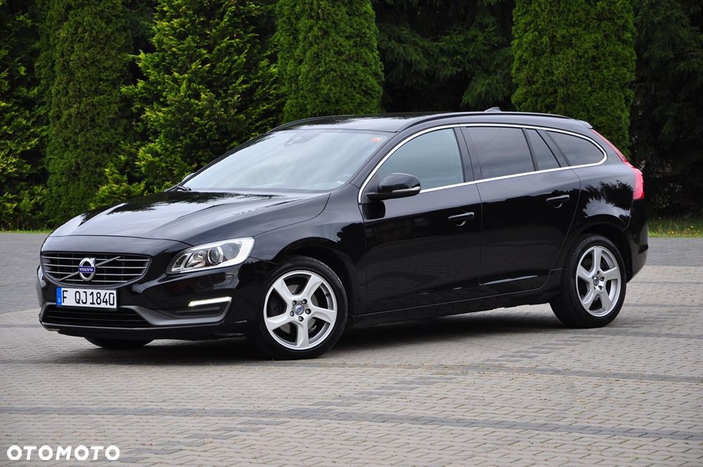 Volvo V60 D3 Geartronic Summum - 4
