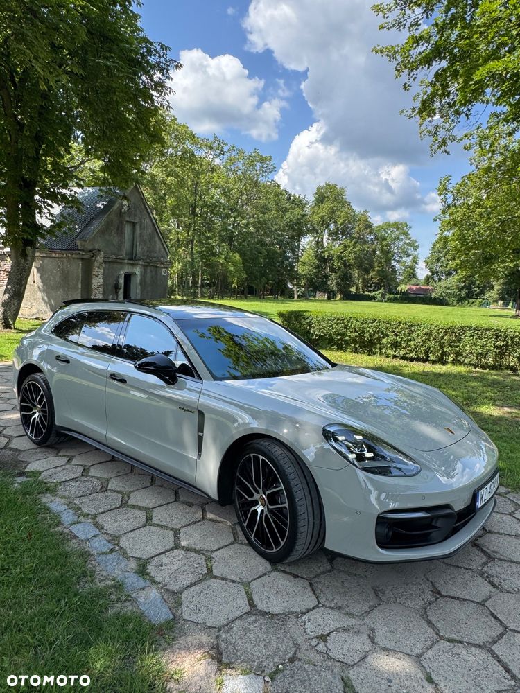 Porsche Panamera 4 E-Hybrid Platinum Edition - 1