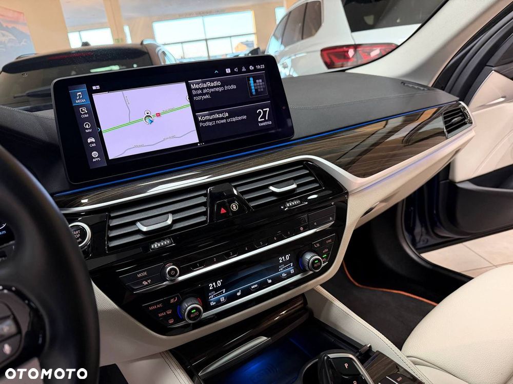 BMW Seria 5 530e PHEV M Sport - 27