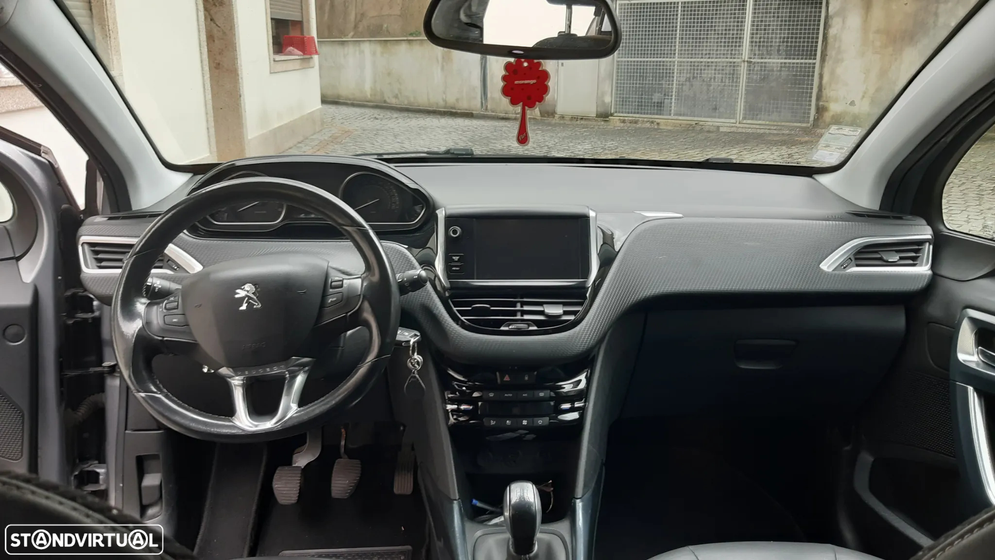 Peugeot 2008 e-HDi FAP 92 STOP & START Allure - 4