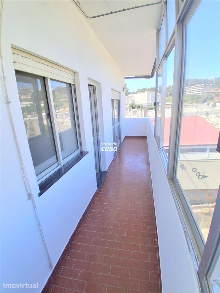Apartamento T3 com Lugar de Garagem, localizado em Fânzeres! - Grande imagem: 4/25