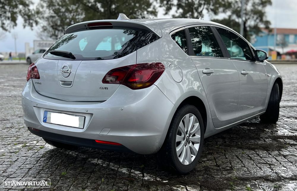 Opel Astra 1.7 CDTI Cosmo - 3