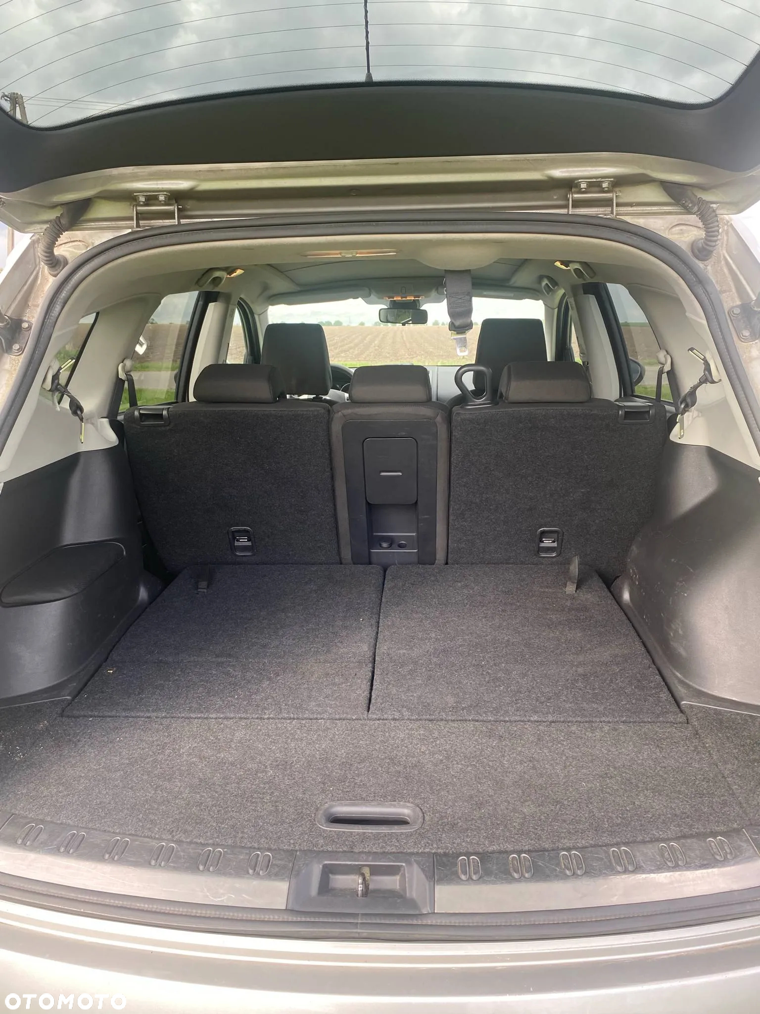 Nissan Qashqai+2 - 11