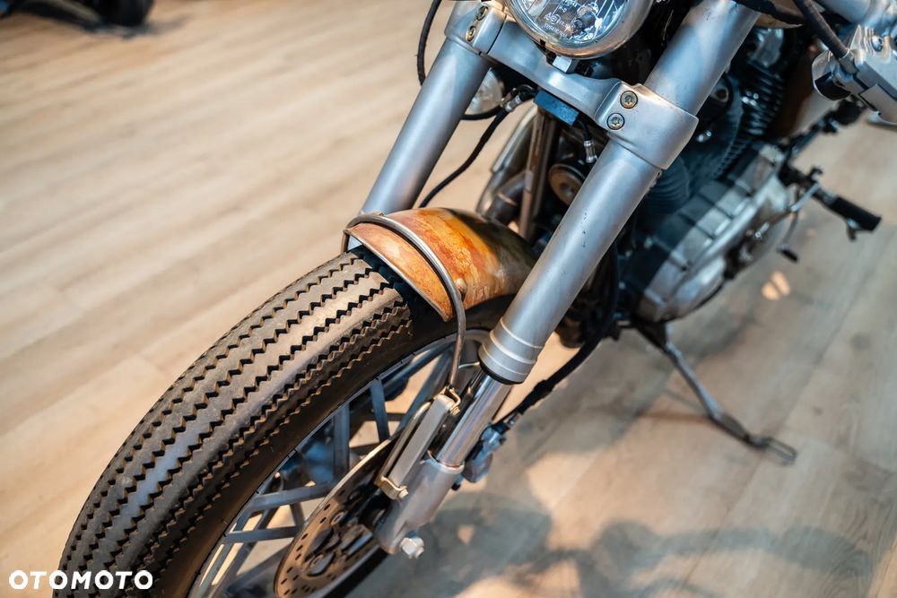 Harley-Davidson Sportster Roadster 1200R - 7