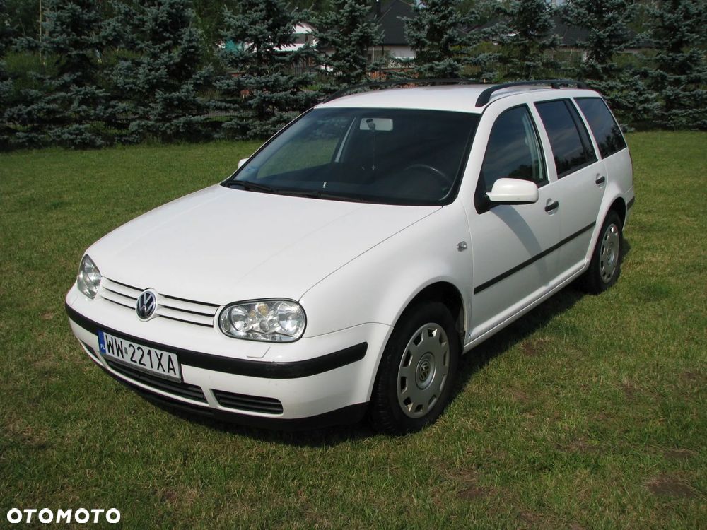 Volkswagen Golf - 1