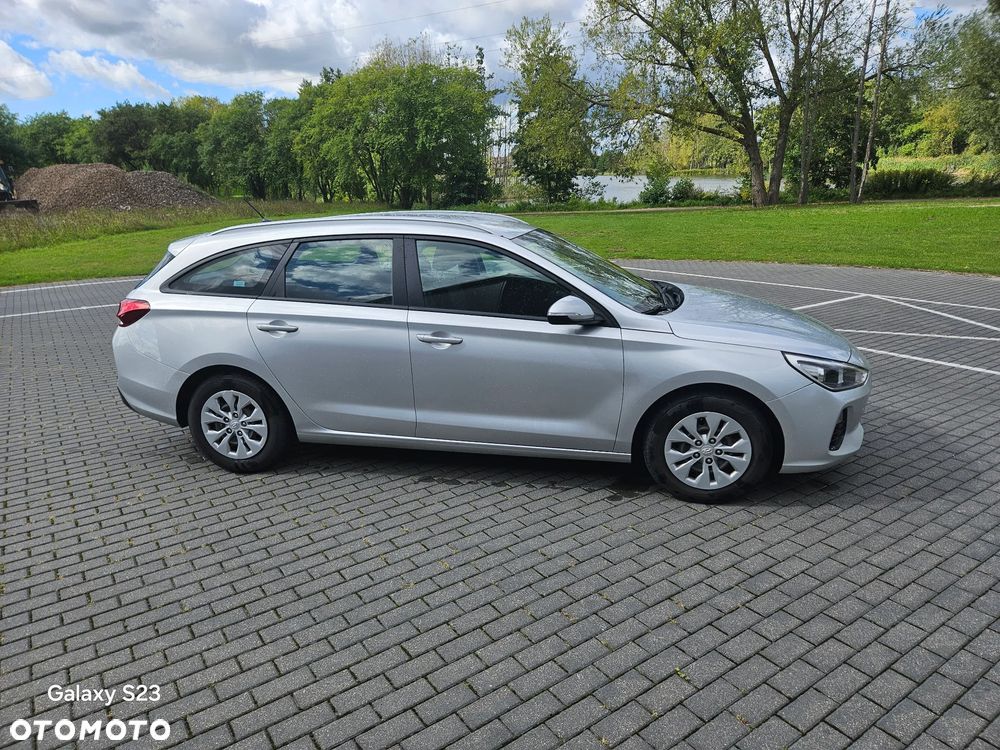 Hyundai i30 1.6 D Comfort - 4