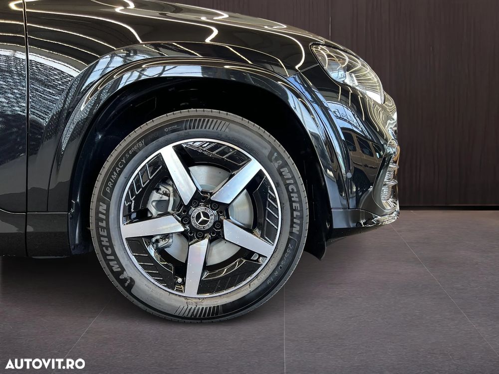 Mercedes-Benz GLB - 15