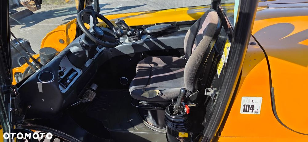 JCB <<JCB 520-40, 2010 rok, łyżka+widły,przedłużki do wideł, zapasowe koło, sprowadzona!>> - 8