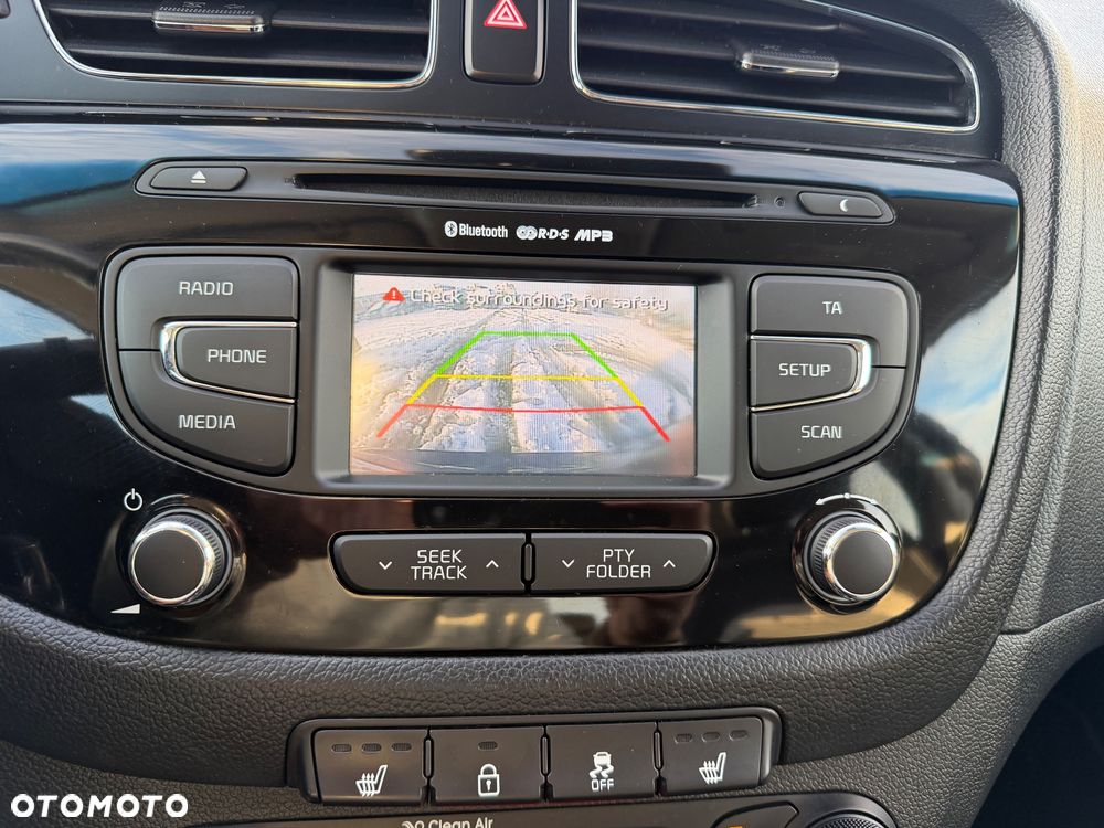 Kia Ceed 1.6 GDI DCT Platinum Edition - 21