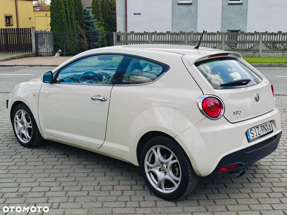 Alfa Romeo Mito 1.4 MultiAir Distinctive - 16