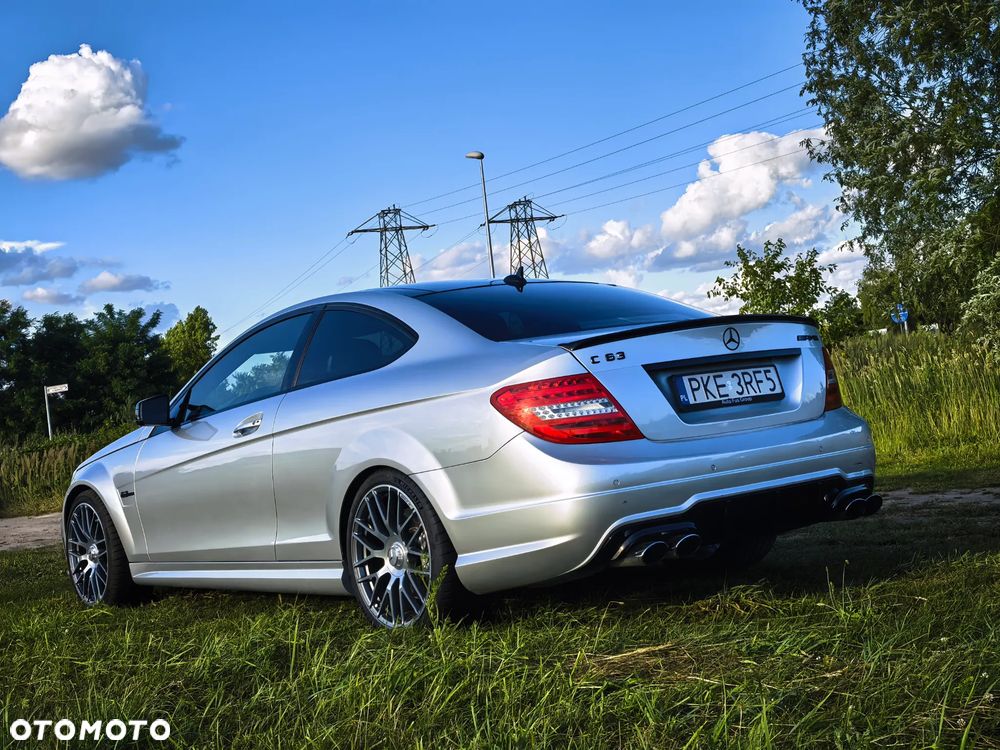 Mercedes-Benz Klasa C 63 AMG AMG SPEEDSHIFT MCT - 24