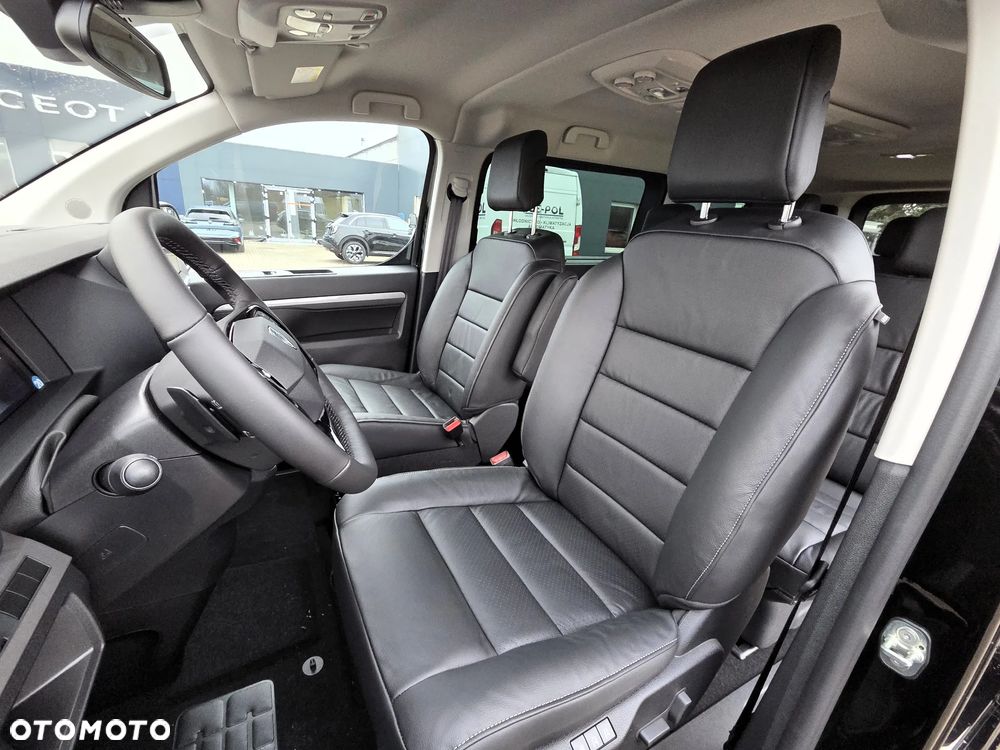 Peugeot Traveller - 20