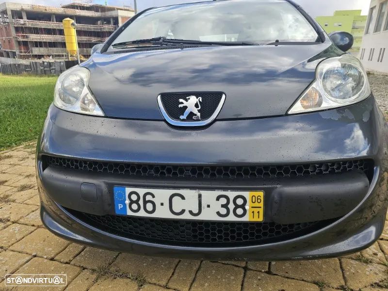 Peugeot 107 1.0 Trendy - 2