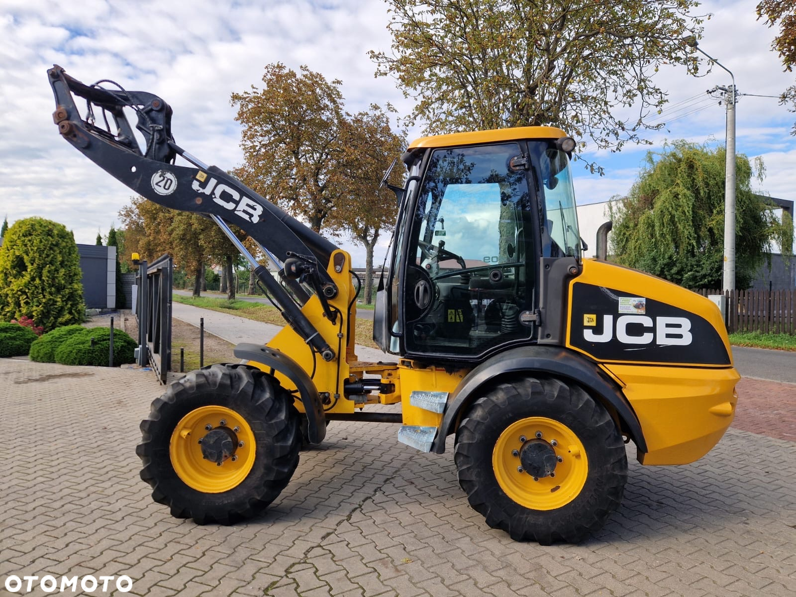 JCB 409 - 2