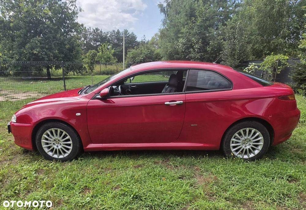 Alfa Romeo GT 1.9 JTD M-Jet Sportiva - 5