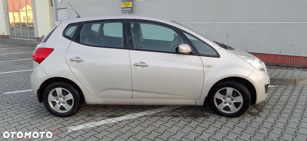 Kia Venga - 1