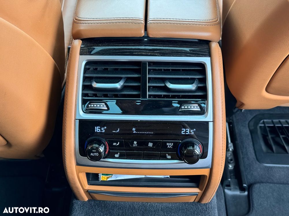 BMW Seria 7 740d xDrive - 26