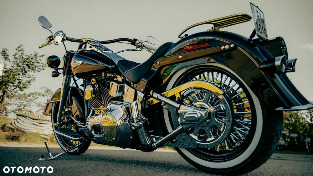 Harley-Davidson Softail Deluxe - 7