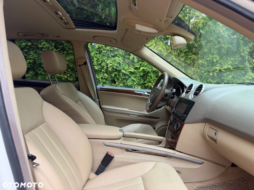 Mercedes-Benz ML 500 4-Matic - 13