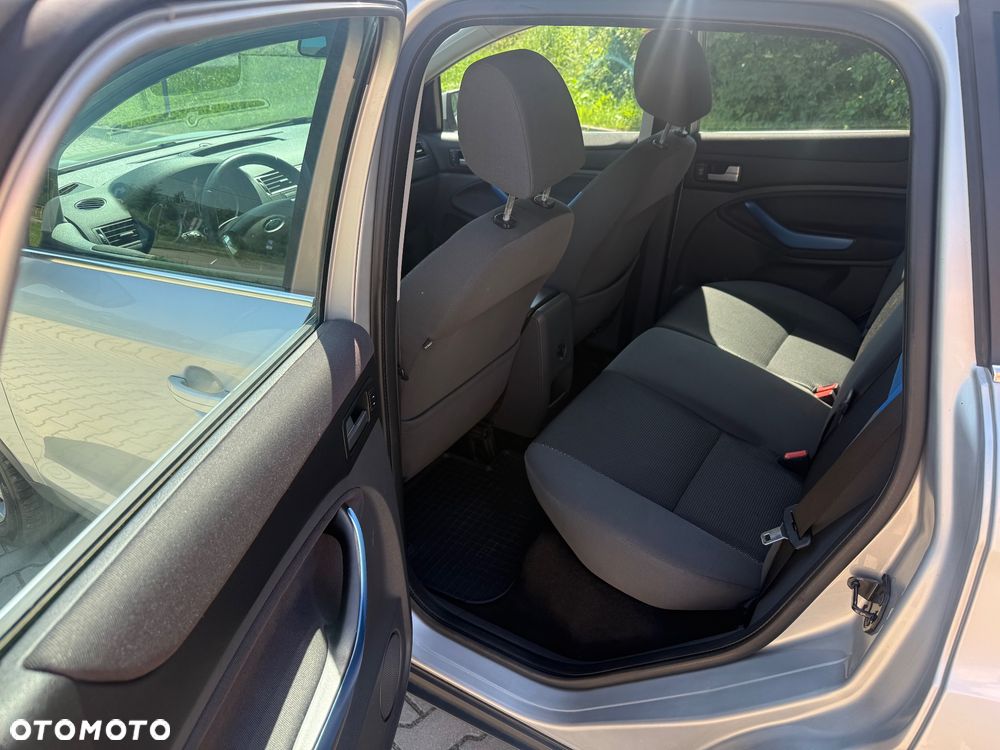 Ford Kuga 2.0 TDCi 2x4 Trend - 13