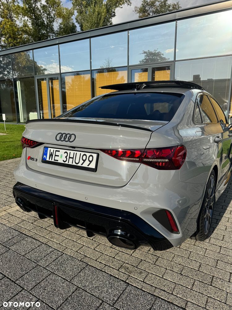 Audi RS3 Limousine - 4