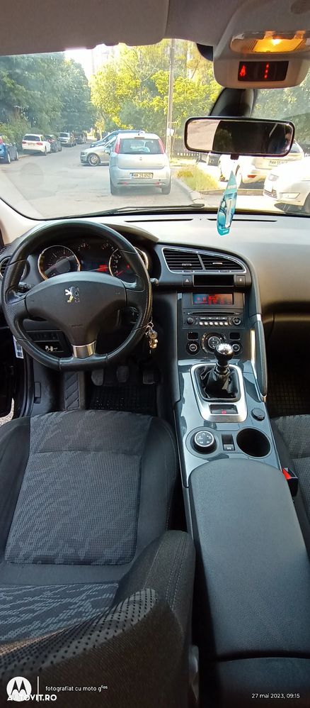 Peugeot 3008 1.6 HDI Confort Pack - 5